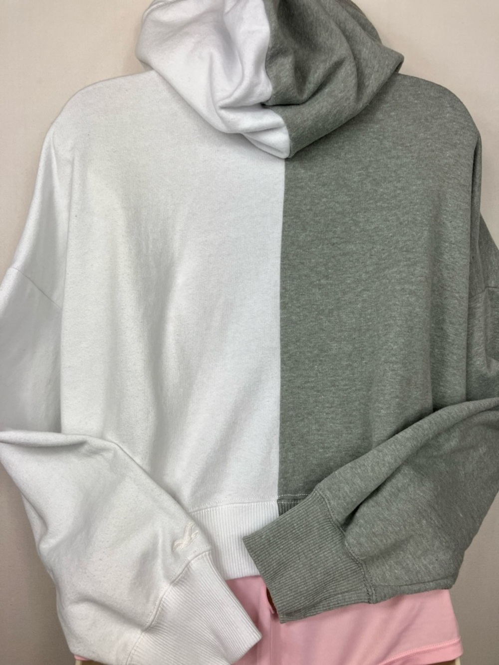 🦅Hollister 2-Tone Cropped Zip Hoodie - Gray & White 📦discounted shipping📦 - Picture 8 of 9